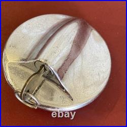 1930's 1940's ACCESSORY AUTOMATIC LOCKING GAS CAP FORD CHEVY DODGE RAT ROD GM 1930's 1940's ACCESSORY AUTOMATIC LOCKING GAS CAP FORD CHEVY DODGE RAT ROD GM