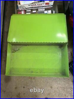 1970s NAPA Auto Parts Cabinet Garage Shop Martin Senour Green Advertising Car