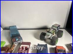 22 VTG Plastic Model Car Lot Collection Bulk Junkyard 1960s-80s 124 125