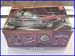 Amt 1965 Pontiac Grand Prix Original Show'n Go Kit! Circa 1969! Vmcp