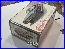 Amt 1968 Ford Thunderbird Original Factory Sealed Kit! #6228! Circa 1968! Vmcp