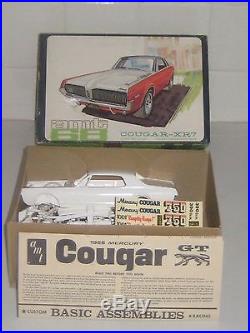 Amt 68 Mercury Cougar XR7 Unbuilt Kit 1968 USA car auto plastic parts vintage ai