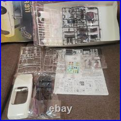 Fairlady SR311 Unassembled Car Parts Vintage Model, Box Damaged, No Returns Fairlady SR311 Unassembled Car Parts Vintage Model, Box Damaged, No Returns