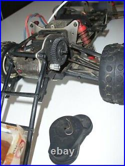 Kyosho Ultima 1987 1/10 Off Road 2 WD Buggy Vintage Japan + Spare Parts RC Car