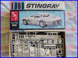 L@@k! Rare Original Vintage Amt 1966 Corvette Sting Ray Kit Complete Parts