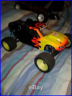Look! Vintage Team Associated RC10 GT 2002 record race holder