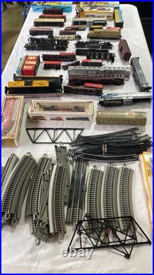 Lot of Vintage HO Scale Freight Cars Engines Tracks Parts Accessories Read Desc Lot of Vintage HO Scale Freight Cars Engines Tracks Parts Accessories Read Desc
