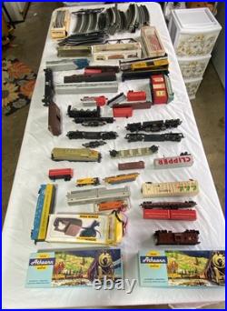 Lot of Vintage HO Scale Freight Cars Engines Tracks Parts Accessories Read Desc Lot of Vintage HO Scale Freight Cars Engines Tracks Parts Accessories Read Desc