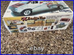 Mpc 1976 Dodge Van Original Factory Sealed Kit! Circa 1976! Vmcp