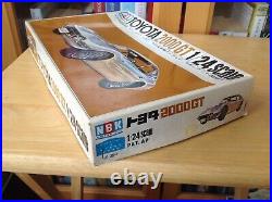 NBK 124 Toyota 2000GT Vintage Model Car Kit, Complete
