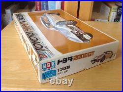 NBK 124 Toyota 2000GT Vintage Model Car Kit, Complete