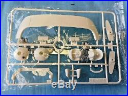 Never Assembled Vintage 80's 1/12 Tamiya Porsche 959 Body Set Kit No. 50306