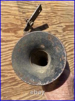 Old Vintage Antique Automobile Vehicle Car Auto Truck Horn Part with Bracket