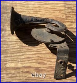 Old Vintage Antique Automobile Vehicle Car Auto Truck Horn Part with Bracket