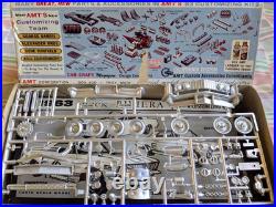 Rare! Original Vintage Amt 1963 Buick Riviera Kit Complete-parts Super Nice