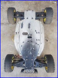 Sinyih Tempo RC Car Roller 1/8 Nitro Rc Car Vintage For Parts Or Repair