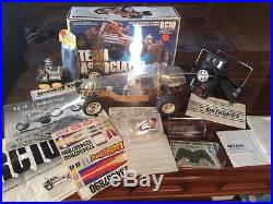 Team Associated RC10 Gold Pan Unpainted Body Box & Extras Vintage Lot