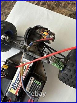 Team Associated RC10 T3 Vintage Remote Control Car Parts As Is Untested