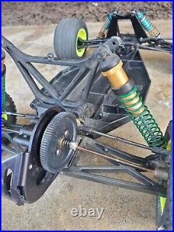 Team Associated T3 RC Car FOR PARTS OR ROLLER BUILD. SELLING AS IS VINTAGE