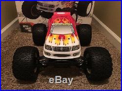 Team Losi LST2 Nitro-powered 1/8th Monster Truck. Newithmint Condition, Vintage