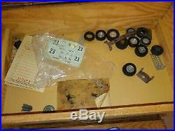 VINTAGE 1960s 124 SCALE SLOT CAR HOBBY BOX FULL OF CARS & PARTS WOW