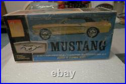 VINTAGE MODEL CAR LOT OF 1 BUILT 19 MUSTANG WithBOX EXTRA PART lot 0 0 0 2