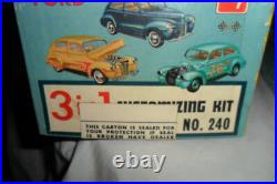 VINTAGE MODEL LOT OF1BUILT PARTS WITH BOX 19 lot 0 1 0 0