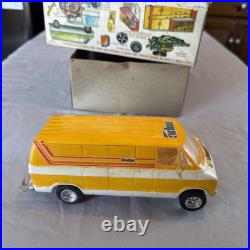 VINTAGE MPC 1975 DODGE VAN withYAMAHA DIRT BIKE 1/25 SCALE MODEL CAR KIT PARTS VINTAGE MPC 1975 DODGE VAN withYAMAHA DIRT BIKE 1/25 SCALE MODEL CAR KIT PARTS