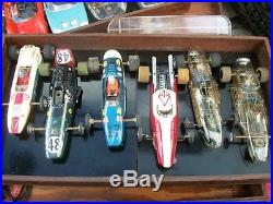 VINTAGE SLOT CARS LARGE LOT 1/24 SLOT CARS 15 COMPLETE CARS, LOT OF PARTS, GEARS