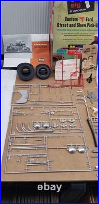 VTG 1962 Monogram 18 Big T Hot Rod Parts Body-Tires-Decals-Box & More Shelf L4