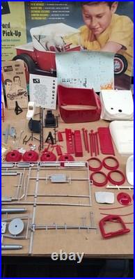 VTG 1962 Monogram 18 Big T Hot Rod Parts Body-Tires-Decals-Box & More Shelf L4