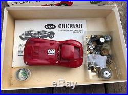VTG Cox CHEETAH 1/24 SLOT Custom Model Race Car w Box Extra parts inside