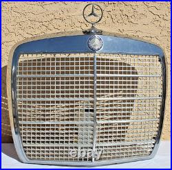 Vintage 1950-60s MERCEDES-BENZ FRONT GRILL with EMBLEM BADGE Original Car Part Vintage 1950-60s MERCEDES-BENZ FRONT GRILL with EMBLEM BADGE Original Car Part