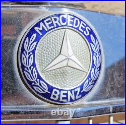 Vintage 1950-60s MERCEDES-BENZ FRONT GRILL with EMBLEM BADGE Original Car Part Vintage 1950-60s MERCEDES-BENZ FRONT GRILL with EMBLEM BADGE Original Car Part
