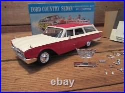 Vintage 1960 FORD COUNTRY SEDAN Wagon Car Plastic Model Kit 4n1 Junkyard Parts