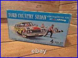 Vintage 1960 FORD COUNTRY SEDAN Wagon Car Plastic Model Kit 4n1 Junkyard Parts