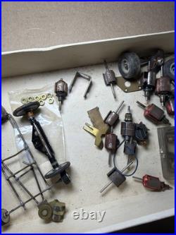 Vintage COX BRM Formula 1 124 Slot Racer Slot Car 9200798 Used EXTRA Parts