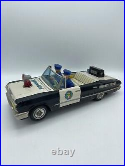 Vintage Daiya Japan Tin Metal Chevy Convertible Mystery Action Police Car Parts