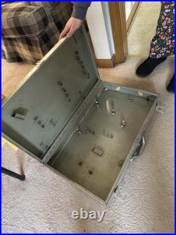 Vintage FoMoCo Genuine Ford Parts Metal Dealer Display / Sample Case