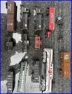 Vintage HO Mixed Bachmann/Tyco Mixed Cars + Engines Lot of 13 Parts and Repair