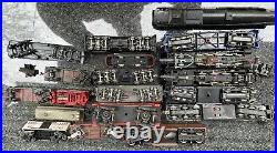 Vintage HO Mixed Mantua/AHM/Rivarossi Passenger Cars + Engines Lot of 19, Parts