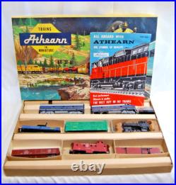 Vintage HO Scale Model Train Cars, Tracks, + More Lot FOR PARTS ONLY XM1586