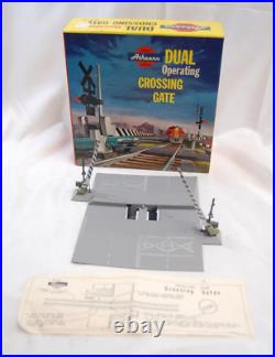 Vintage HO Scale Model Train Cars, Tracks, + More Lot FOR PARTS ONLY XM1586