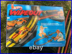 Vintage Hot Wheels Wipeout Race Track Set Toy 1547 Incomplete Sold As Is Parts Vintage Hot Wheels Wipeout Race Track Set Toy 1547 Incomplete Sold As Is Parts