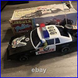 Vintage Lincoln Police Car With Policemen Toy 1/10 Scale For Parts Or Repair