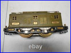 Vintage Lionel #252 Locomotive with3 cars for parts/repair