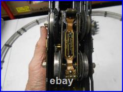 Vintage Lionel #252 Locomotive with3 cars for parts/repair