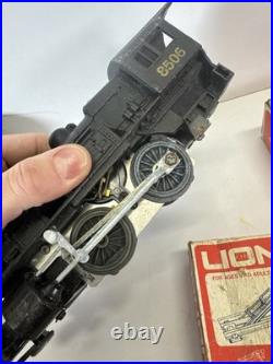 Vintage Lionel O / O27 Train Cars & Accessories Lot UNTESTED As-Is Parts/Repair