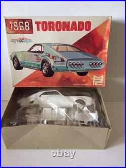 Vintage MPC 1968 Oldsmobile Toronado 1/25 Scale Model Kit 1468-200 Sealed Parts