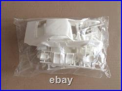 Vintage MPC 1968 Oldsmobile Toronado 1/25 Scale Model Kit 1468-200 Sealed Parts